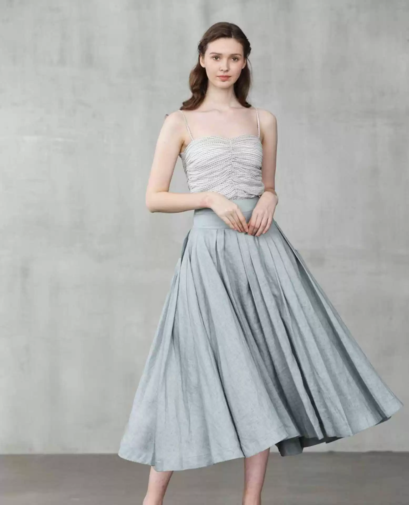 Linen midi skirt in grey
