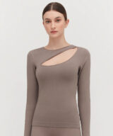 Sparkpick features Cuyana Stretch long sleeve tee in sustainable fashion