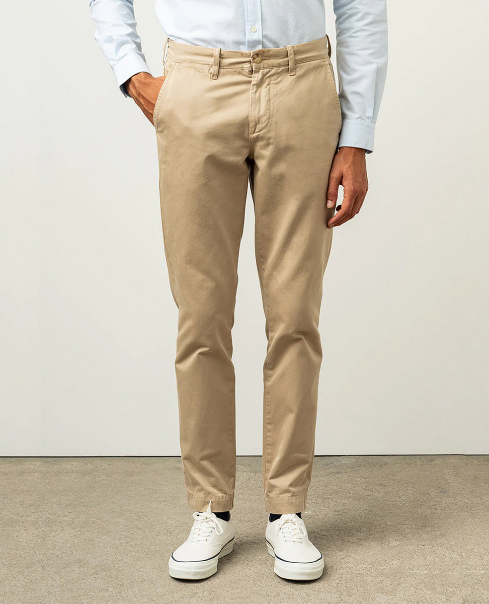 Sparkpick features ISTO. mens straight sustainable chino pants in sustainable fashion