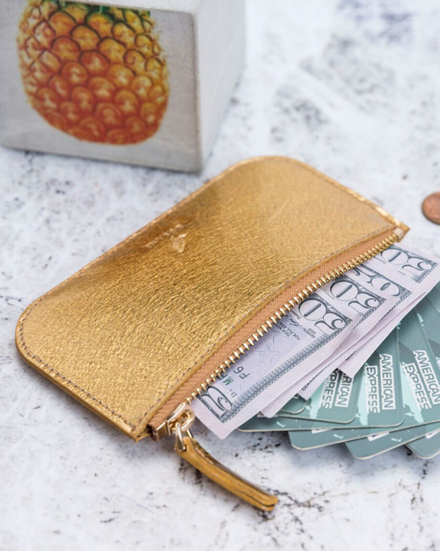 Sparkpick features PlantBasedBoutiqueCo on Etsy Pinatex leather pouch in sustainable fashion