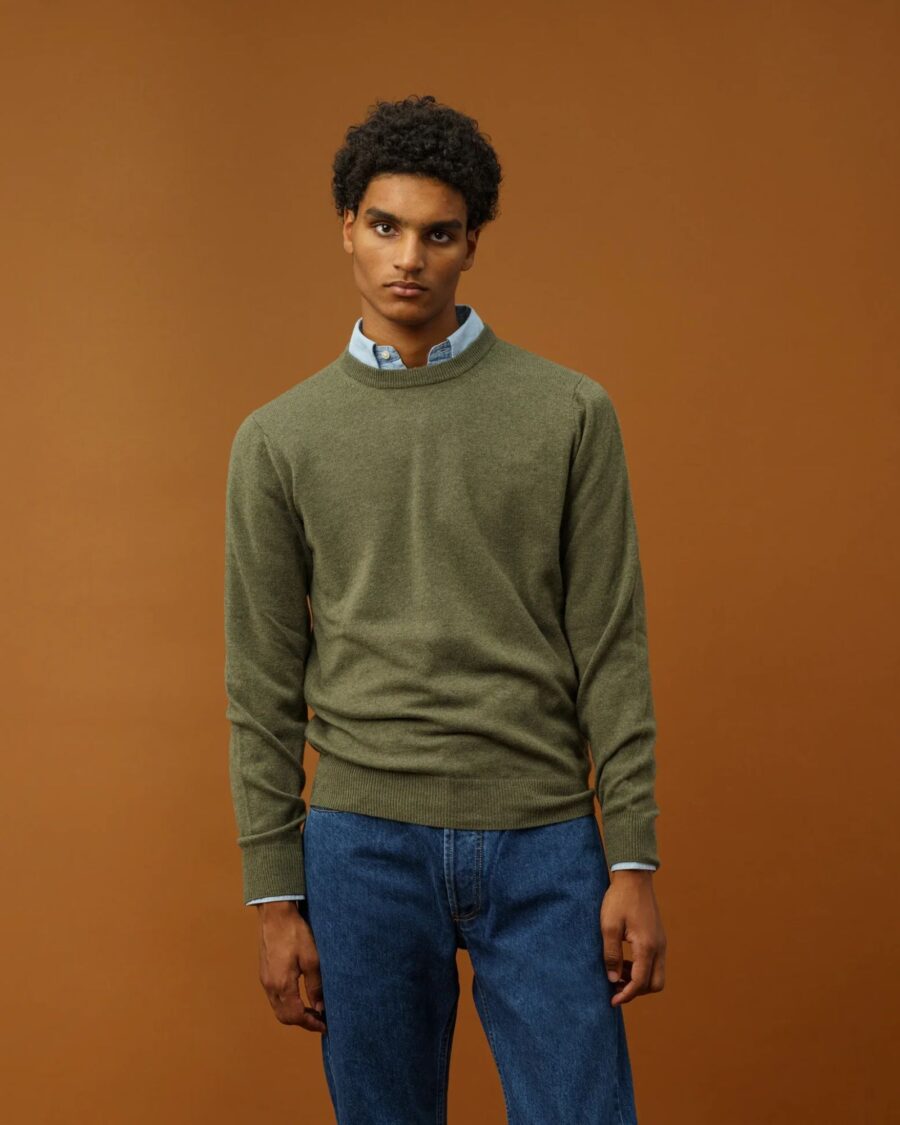 sparkpick features isto.cashmere sweater in sustainable fashion