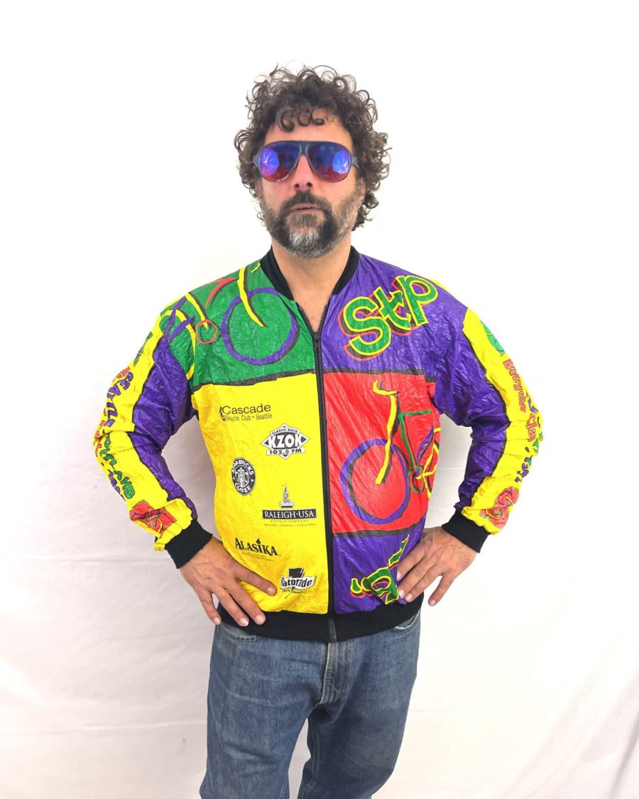 sparkpick features rogueretro etsy vintage 90s  windbreakerin sustainable fashion