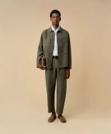 sparkpick features isto. the utility jacket in sustainable fashion 10041