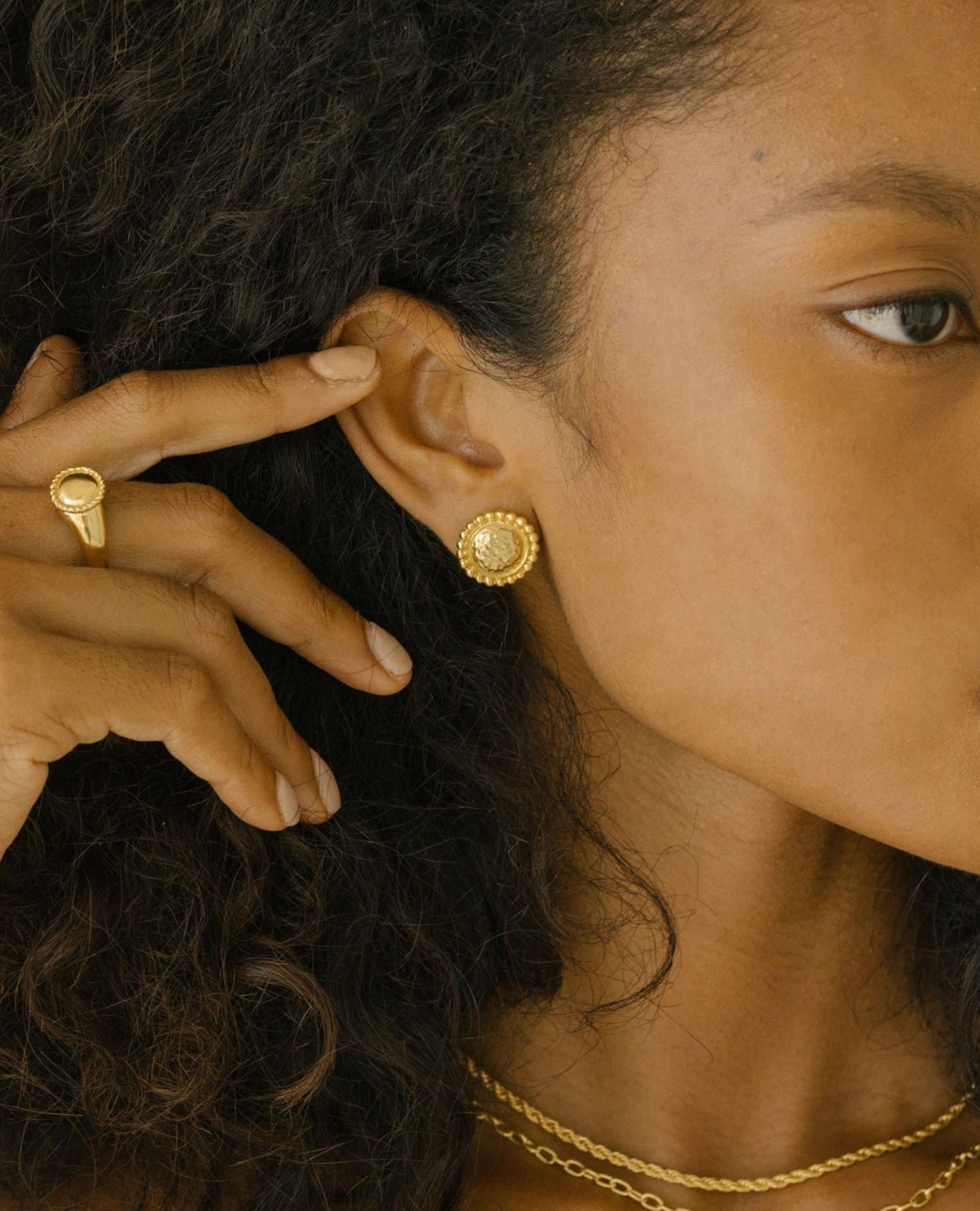 sparkpick features la luna rose bowie earrings in sustainable fashion