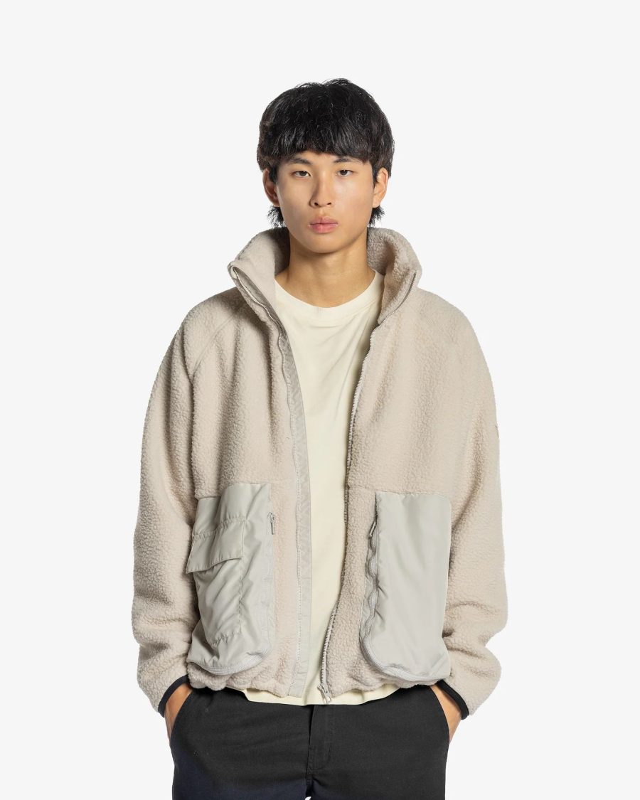 Sparkpick features wuxly movement the eclipse fleece  in sustainable fashion