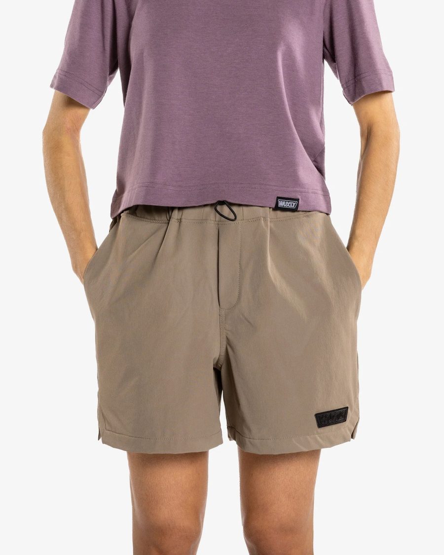 sparkpick features wuxly movement wildflower shorts in sustainable fashion