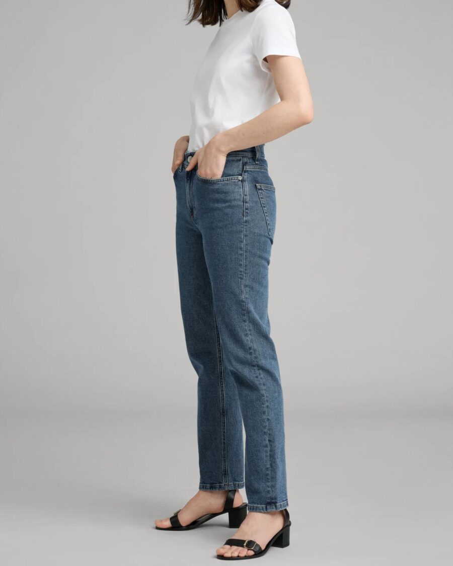 sparkpick features asket the washed jeans  in sustainable fashion