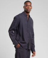 sparkpick features dedicated linen shirt in sustainable fashion