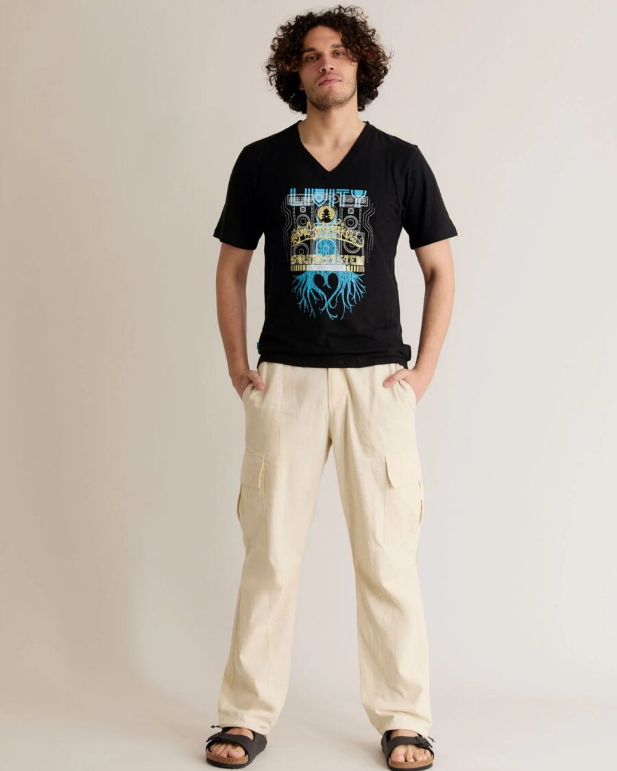 sparkpick features komodo hemp V-nack tee in sustainable fashion