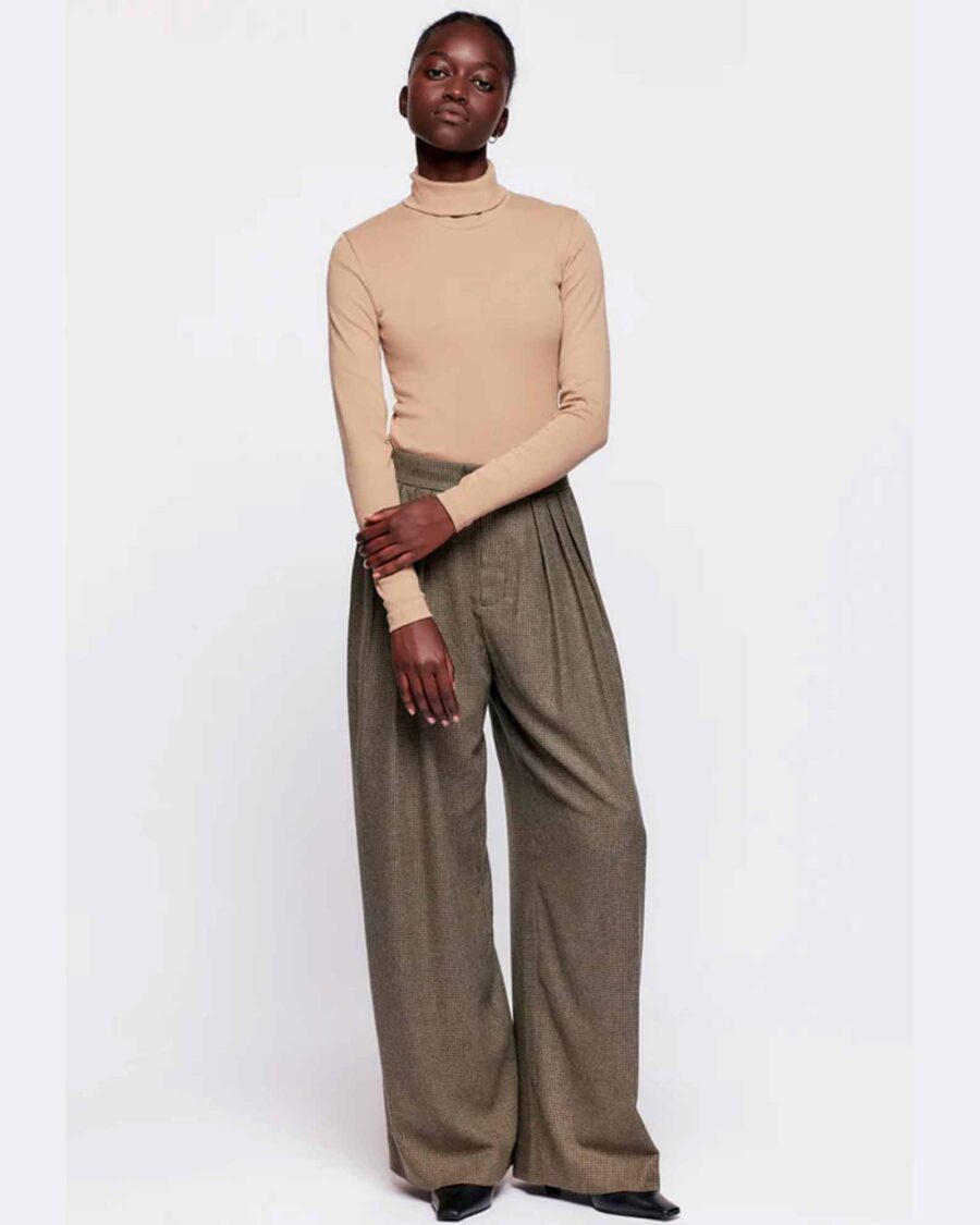 sparkpick features kotn fitted turtleneck in sustainable fashion