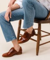 sparkpick features nisolo leather oxford shoes in sustainable fashion